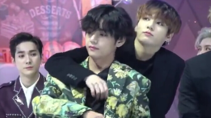 [Remix] Momen-momen Taekook dari tampak depan
