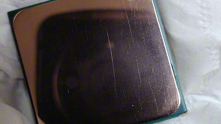 The CPU won’t power on after being polished to a mirror finish—damn it!