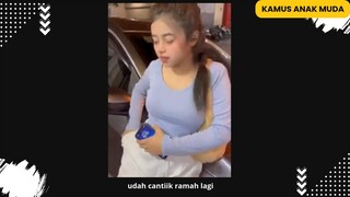 Udah cantik plus ramah lagi