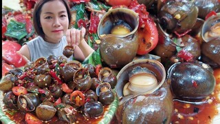 ตำหอยโข่งนา แซ่บ นัว ตัวใหญ่ๆ กัดมะระกรอบๆเข้าไป โอ้ยแซ่บ