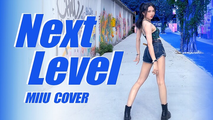 Millions of camera movements [Ultimate Snake Next Level] too hot!