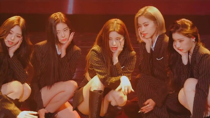 [YEJI] Elegant Suit Black Cat 221216KBS Song Festival Cheshire 4K horizontal vertical shot