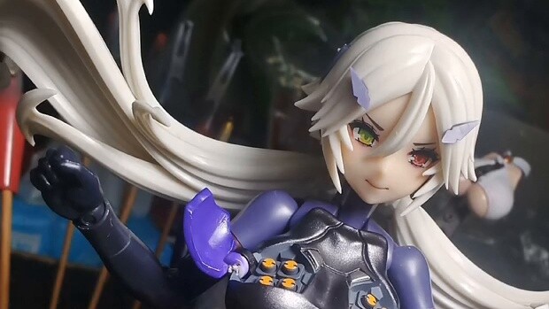 The original mass-production of the robot girl is in preparation! Fill out the questionnaire to part