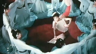 扇为鱼鳍，裙作莲叶，这段舞蹈太有创意了