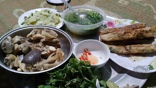Gà tre luộc. Nem rán giòn miến nấu canh.bữa cơm quê tuyệt vời