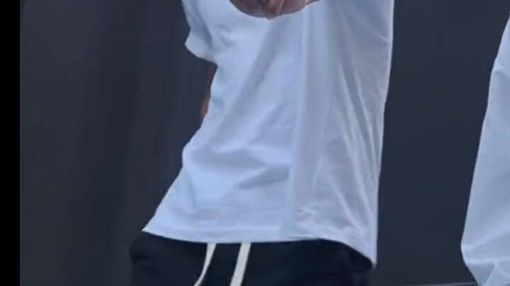 So hot, hahahahaha now wiggle wiggle 🤯🤯🤯🥵🥵🥵🐶 focus➕wop challenge with Minghao