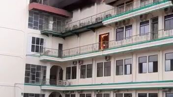 pustaka kampus terbakar