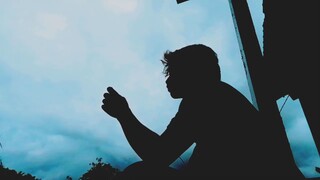 ternyata aku baru sadar bahwa berharap kepada manusia adalah seni sederhana untuk terluka