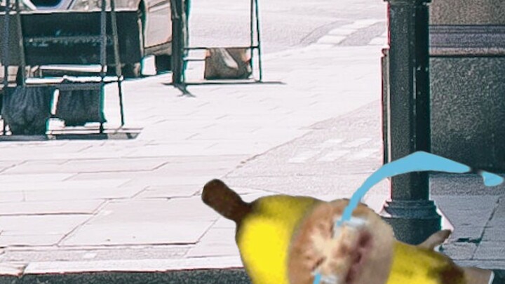 Banana Cat stepped on a watermelon peel and is in trouble!