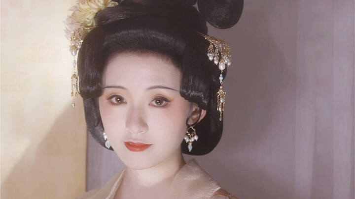 Ngoái nhìn