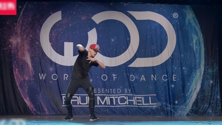 Siapa bilang cewek nggak bisa menari krump? Street dance itu liar.