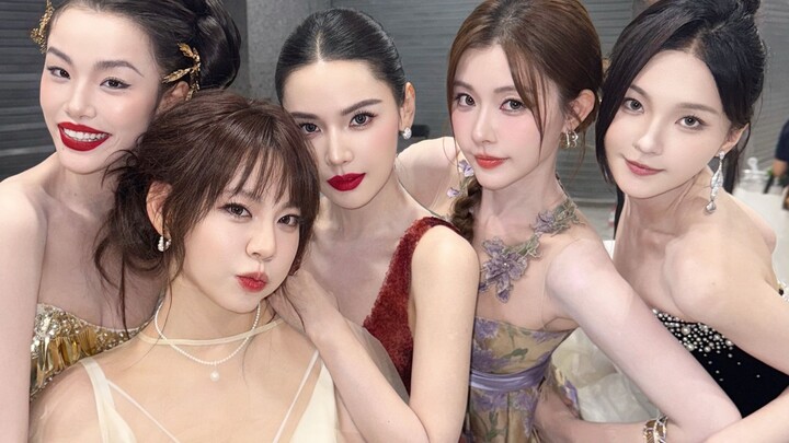 يا فتاة، استمري في التألق! | فلوغ أخت السيف