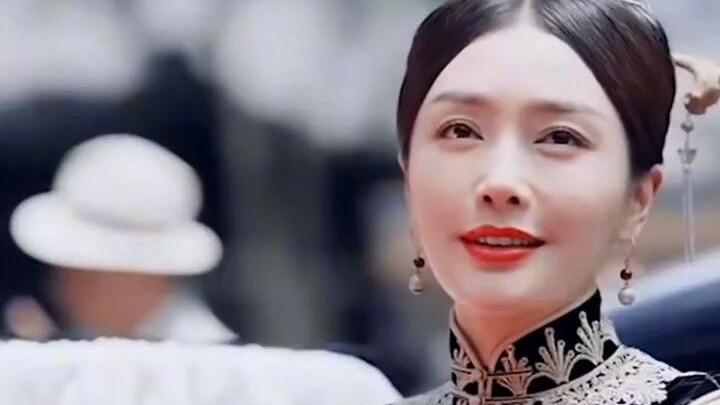 Qin Lan was “molested” by a male actor, promptly slapped him twice with fierce authority—only to fin