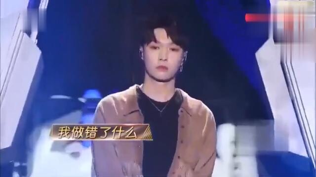 Zhang Yixing tampil di sebuah acara hingga membuat seluruh penonton terpingkal-pingkal; kok Xiao Zai