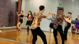 دعونا نقدم مقطعًا آخر مع الجميع