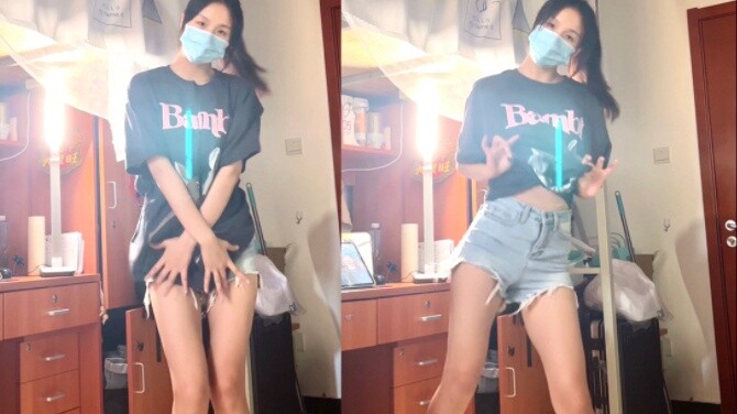 Successfully pretending to be young ~ Vitality and youthful high school girl! Stinging - Stellar