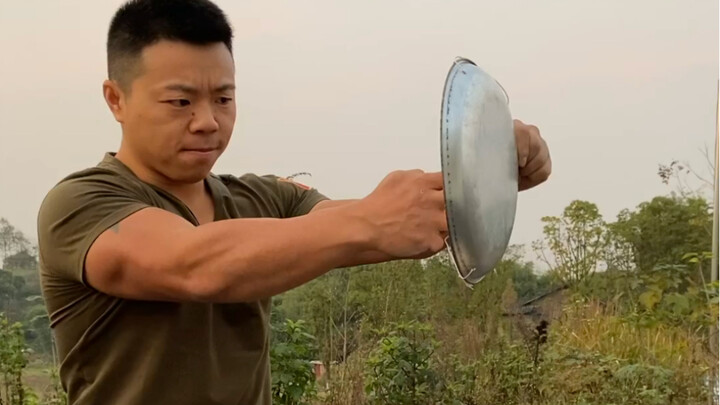 Special forces soldier's finger pierced iron basin
