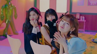 OH MY GIRL BANHANA Banana allergy monkey MV