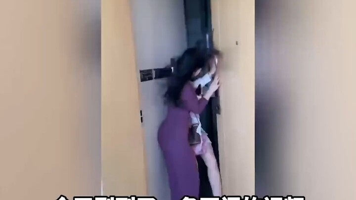 หัวเราะจนปวดท้อง