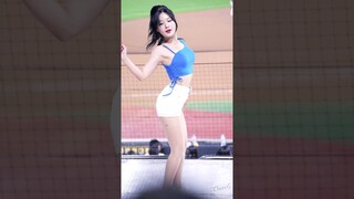 6월에는 롯홍라 가져올께! 최홍라 치어리더 Choi HongRa Cheerleader