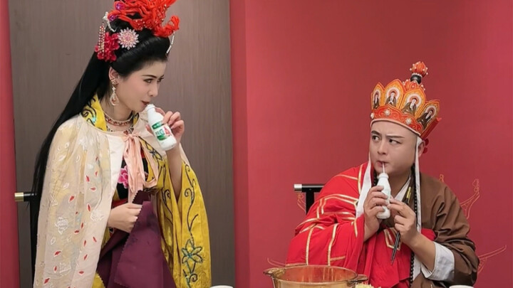 Nữ hoàng bá đạo đã yêu ta rồi, anh trai yêu quý của em, đừng chạy trốn!
