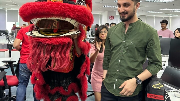 Chinese New Year 2026 🇨🇳🐴 | Amazing Lion Dance & Year of the Horse!