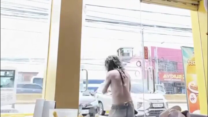 parang prankster lang e.