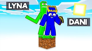 MINECRAFT pero TENEMOS 1 SOLO BLOQUE COMO LOS RAINBOW FRIENDS!! 😱 CHOCOBLOX Y LYNA