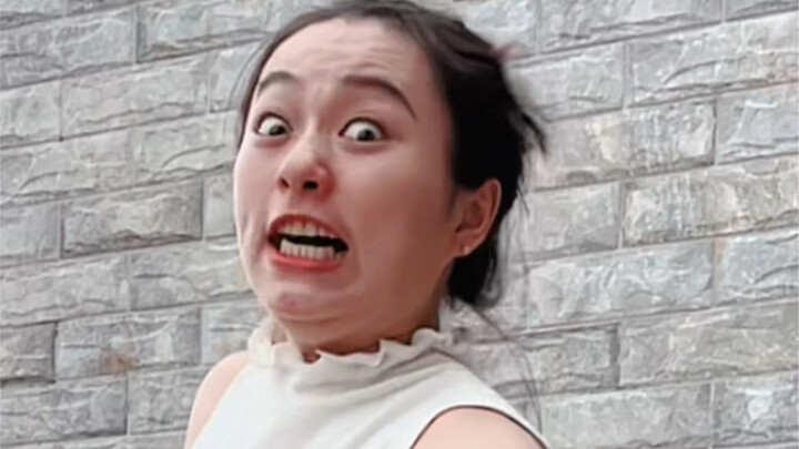 تحملت البيضة كل شيء بصمت.