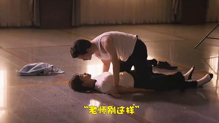 หนุ่มพาเด็กนักเรียนมาถ่ายคลิปโยคะ แต่จู่ๆ เขาก็ทำแบบนี้ในวินาทีถัดมา!