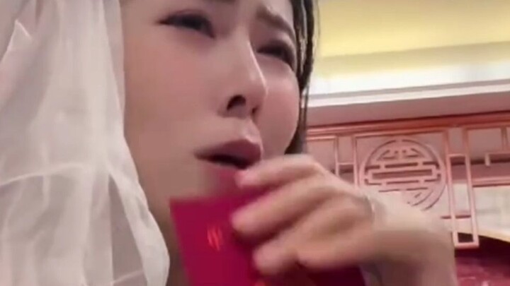 ในที่สุดก็เข้าใจประโยคนั้นแล้ว: “คนปกติใครจะแต่งงานกันล่ะ?”