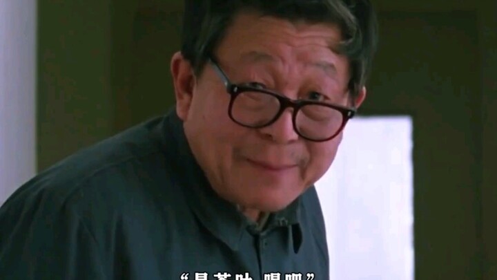 Grandpa Wants a Grandson So Bad He Gives His Granddaughter Fume-Soaked Water to Drink!