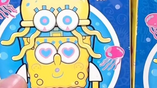 Tôi đã bỏ lỡ hai chiếc SpongeBob SquarePants có đầu sứa mà mọi người đều thích xem! Chiếc hộp mục ná