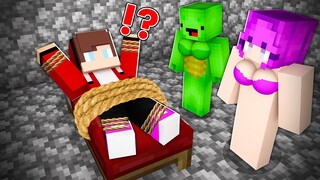 CRAZY ZOEY and MIKEY vs TIED JJ to BED - in Minecraft (Maizen Mizen Mazien)