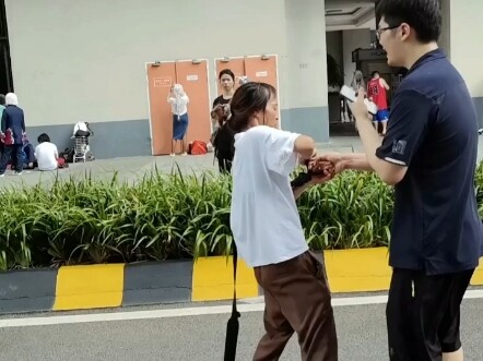 Guangzhou Firefly Comic Exhibition vs. Scalpers: Security, why are you just watching?
