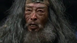 Ai là người khiến bạn cảm thấy không vui?