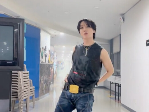 250621 จองโฮซอกอัปเดต TikTok จากมุมมองเสียงไปสู่มุมมองการแทรกแซงแบบรอบรู้ ลุยกันเลย🤣🤩