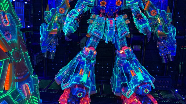 "กันพลา" Mecha Castle GP02 Sour Berry ~สีสันเรืองแสง Bleeding Line