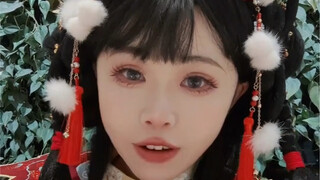 Pergi menikmati karnaval lampion, dan bikin gaya rambut ala Tiongkok~