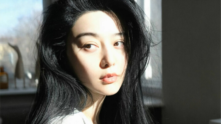 Fan Bingbing's Morning Candid Shot in Berlin, Makeup-Free