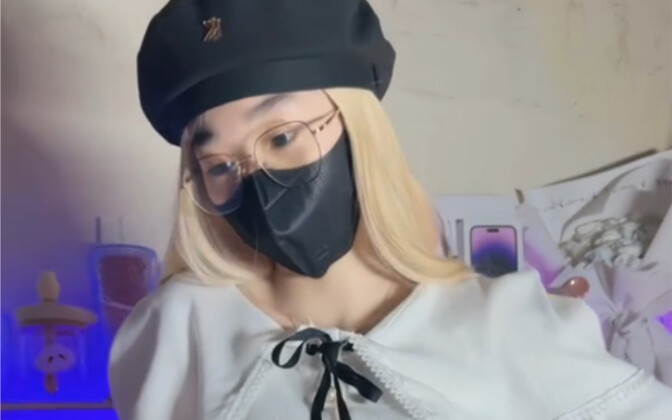 ชุดเดรสสั้น