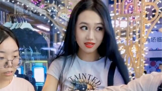 男子麻绳漂浮术，美女激动爆粗口！