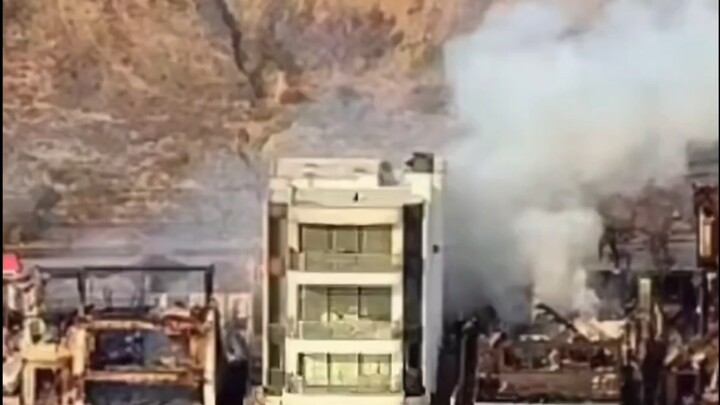 Satu-satunya Rumah yang Selamat dari Kebakaran Hutan di California