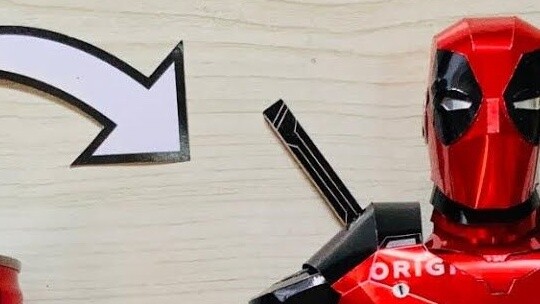 กระป๋องโซดา 1 เซ็นต์กลายเป็น 300 หยวนในไม่กี่วินาทีด้วย Deadpool หุ้มเกราะที่ทำเอง!
