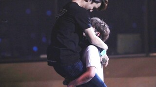 [SEVENTEEN] โมเมนต์พลังแฟนหนุ่มล้นปรี่: พลังแฟนหนุ่มของ Seventeen ถูกใช้กับเพื่อนร่วมทีมของเขา ตอนที