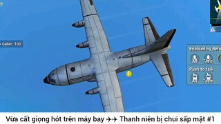 Vừa cất giọng hót trên máy bay thanh niên bị chui sấp mặt #1