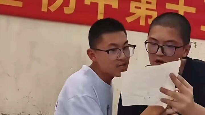 Rap siswa sekolah menengah kejuruan dengan sindrom Down