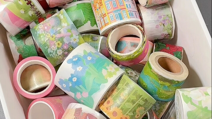 นี่ไม่ใช่เทปกาว แต่เป็นจานสีของพระเจ้าที่ฉันเผลอทำหกต่างหาก!