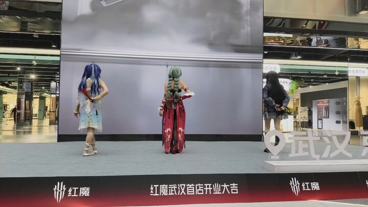 ووهان هونغمي × كوزر رسمي من مينغتشاو يرقص رقصة جي مينغيوه