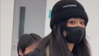 杨紫平安到达杭州 司机开车接回安徽，欢迎李祯掌柜回家，老婆好累啊 好好休息